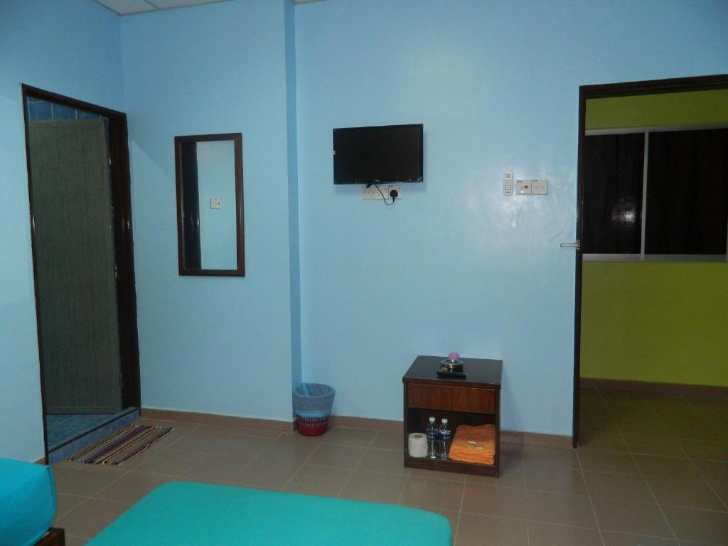 River Side Hotel Mersing Room photo